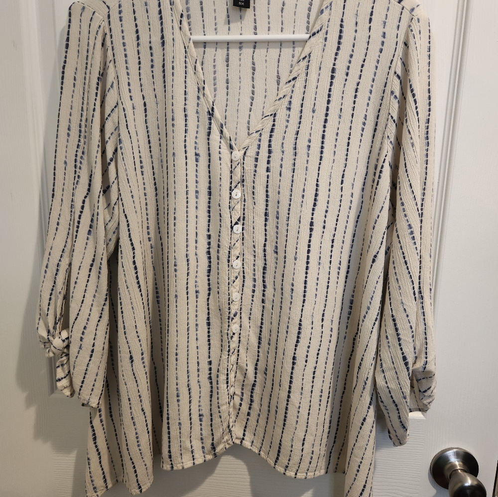 Women's Striped V-Neck Button-Up Blouse